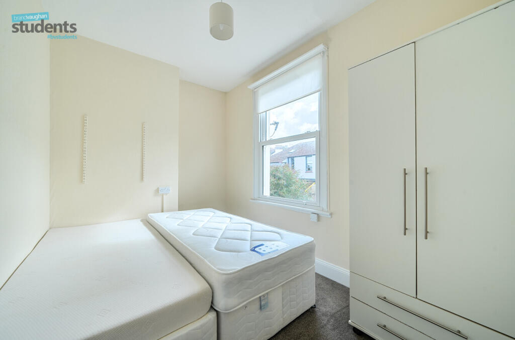 062de742-5abb-479...