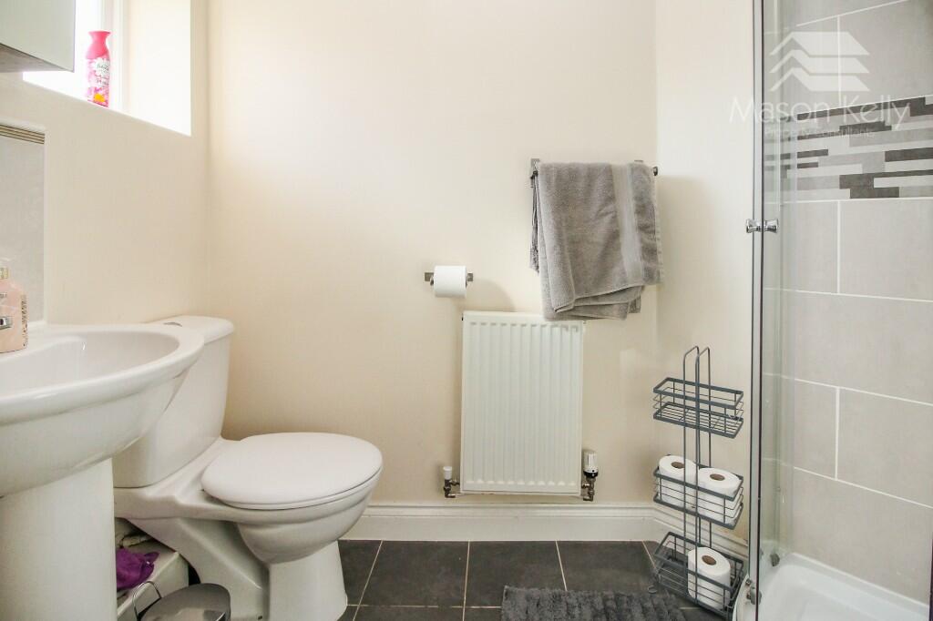EN SUITE SHOWER
