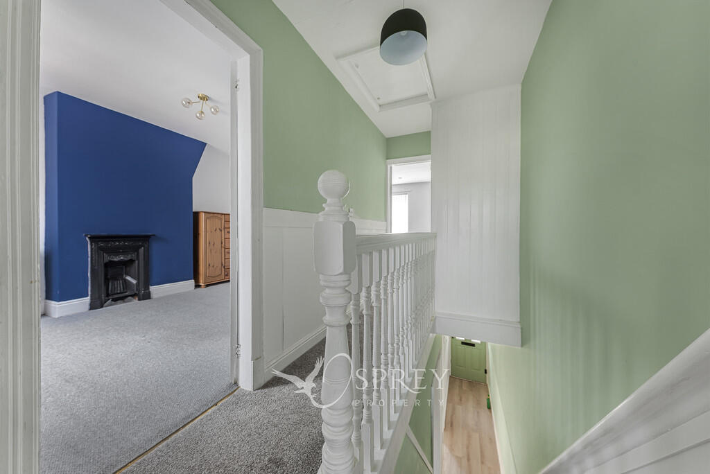 First Floor Landi...