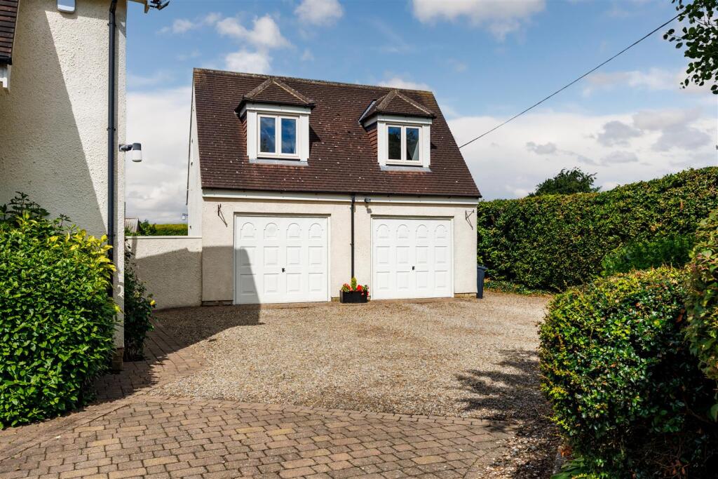 Juniper House, Station Road_006.jpg