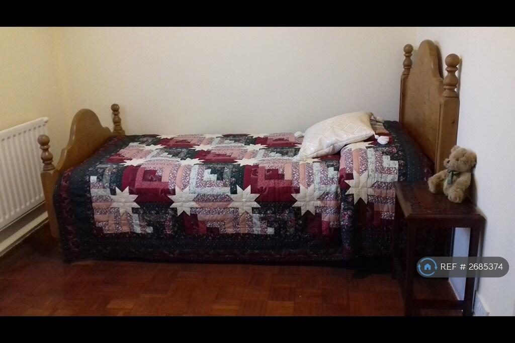 Single Bedroom