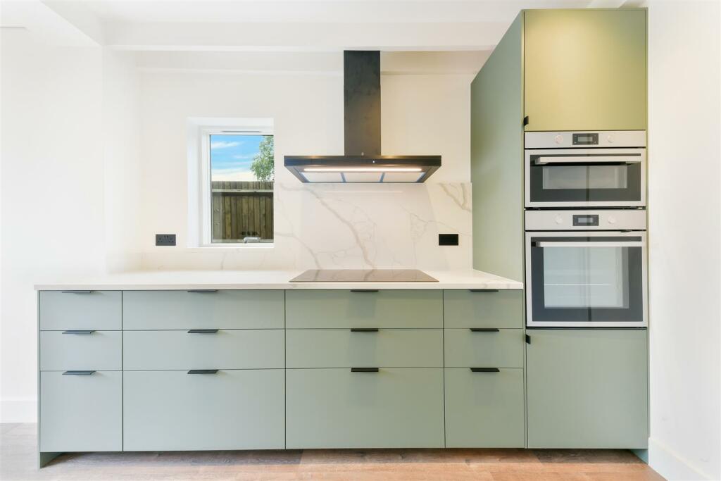 SOUTHRIDGE PLACE, 17- (15).jpg