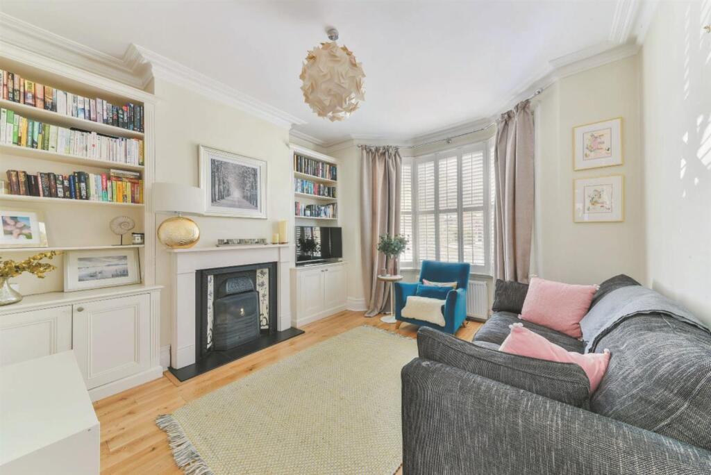 90 Lambton Road_photo 3.jpg