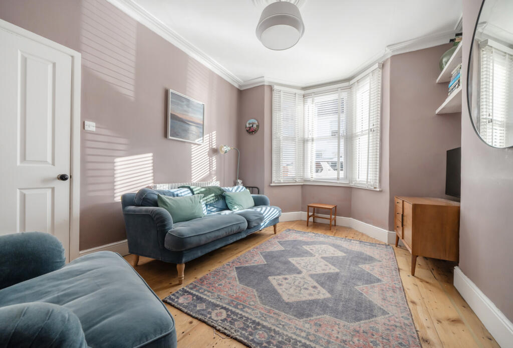 1382382-9-691c709...