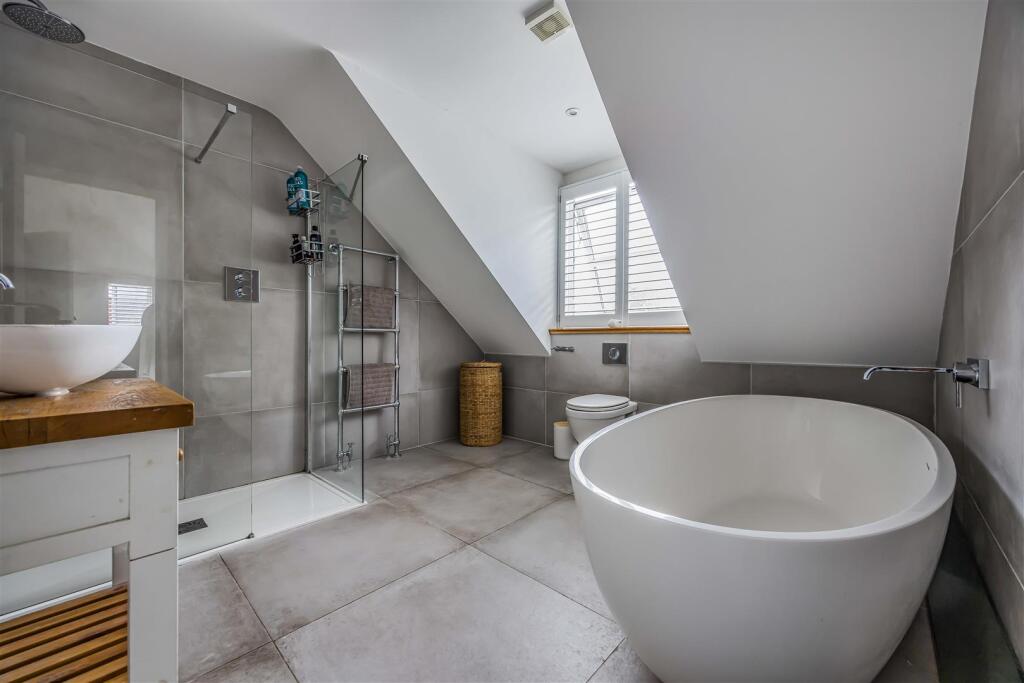 7 Hollow Lane, Hayling Island-Small-PorticoMarketi