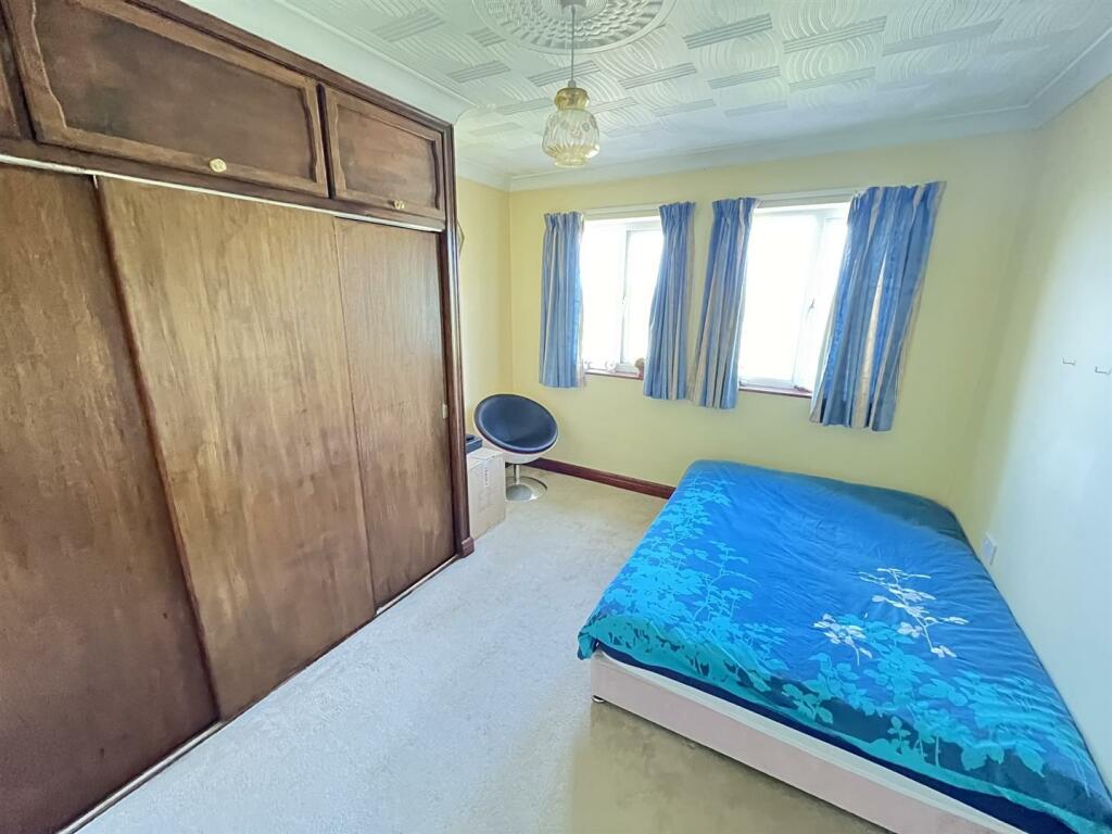 bed room 3.JPEG