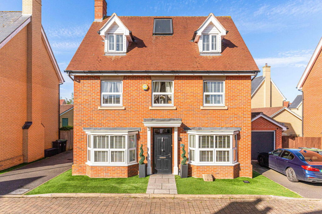Chapmans Close, Little Canfield, Dunmow, CM6 1GD