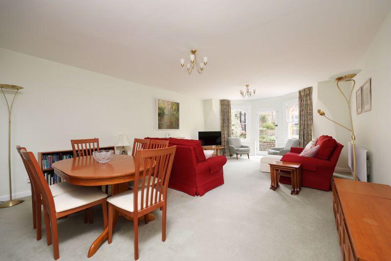Sitting/Dining Room