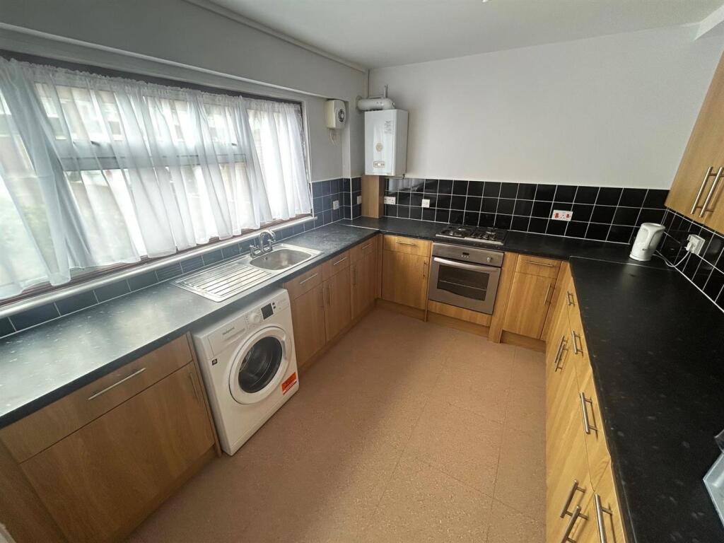 Kitchen 1 edited.jpg