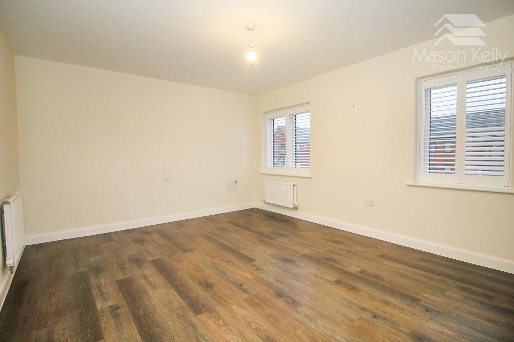 LOUNGE/DINER AREA