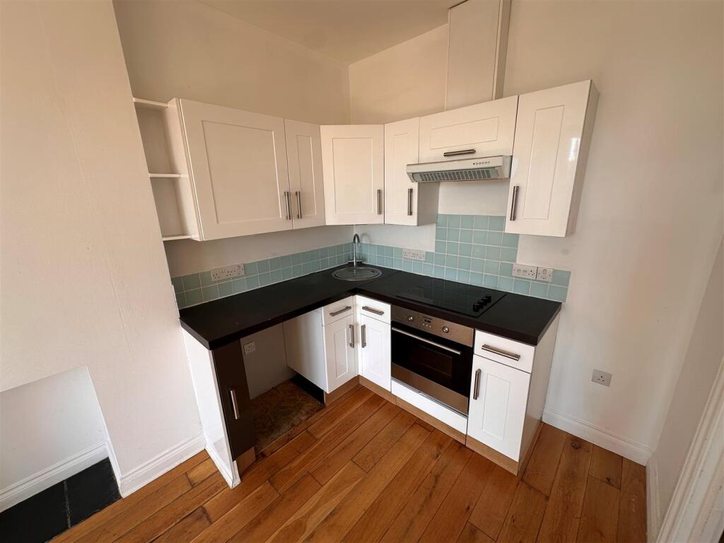 Kitchen.jpg