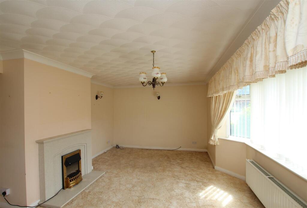 Living Area.JPG