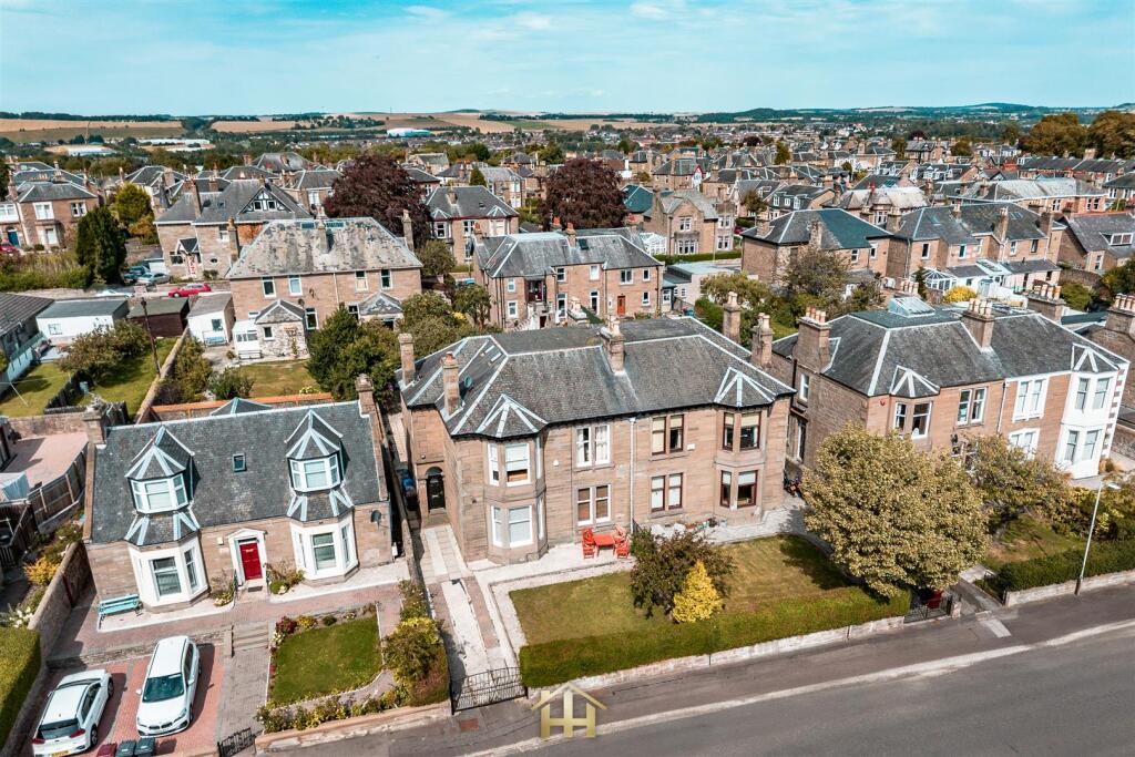 27 SHAMROCK ST DD4 7AH EDIT (12 of 68).jpg