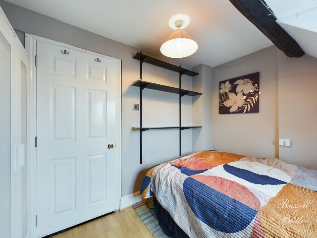 CAM01995G0-PR0227-STILL015