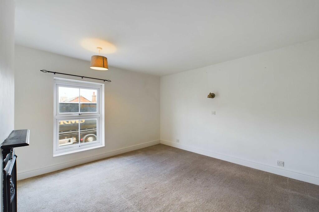 CAM01689G0-PR0403...