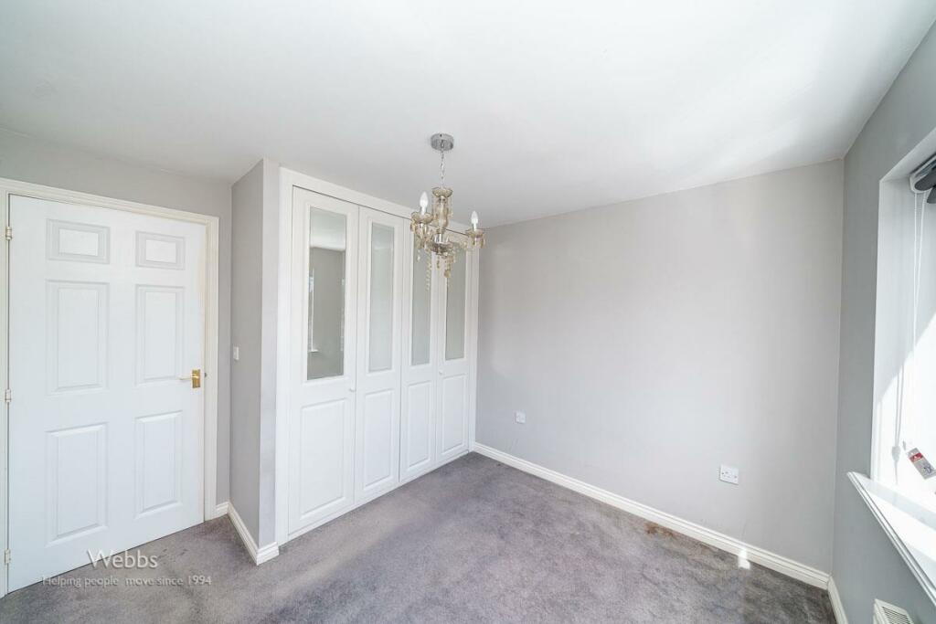 Webbs  Bedroom 1 (15 of 29).jpg