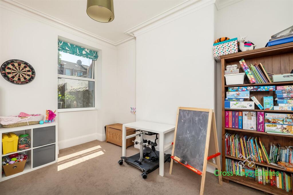 Bedroom 4 / Dining Room