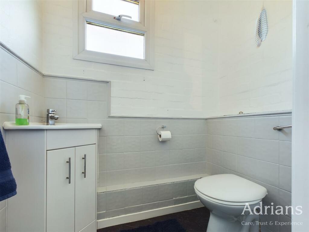 CLOAKROOM