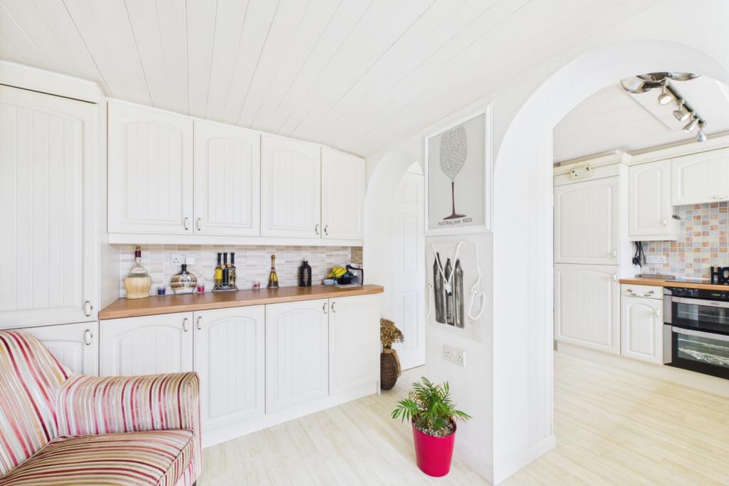 EweMove Spalding - St Andrews Road - Kitchen 