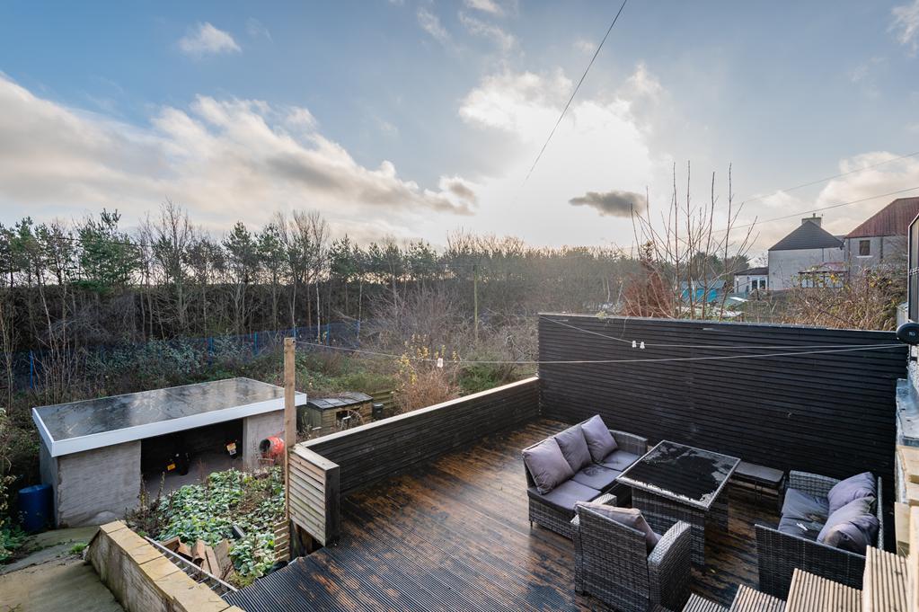 DECKING VIEW