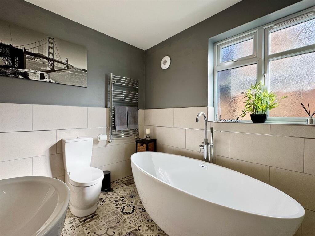 Comprehensive Bathroom
