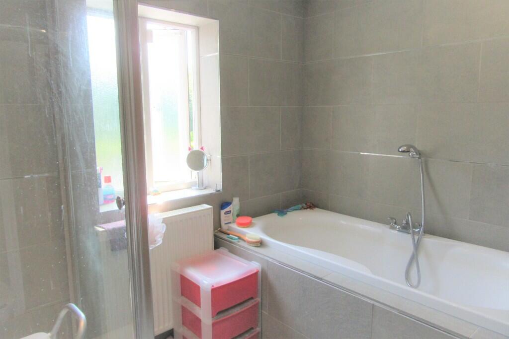 1st Floor Bathroom