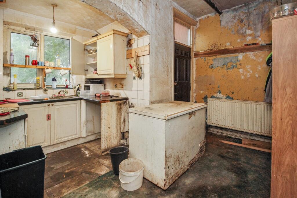53 Clarkson Street, Dewsbury, West Yorkshire  WF13 3DR