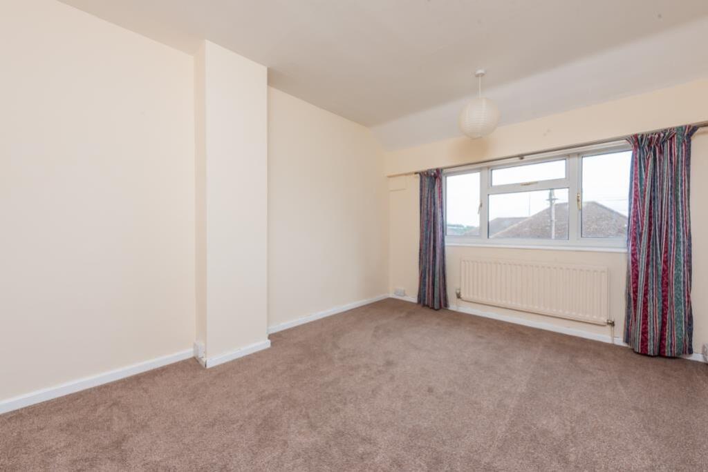 26 Maple close bedroom2