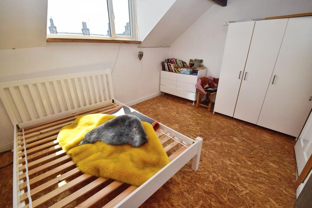 7ef67d56-Bedroom ...