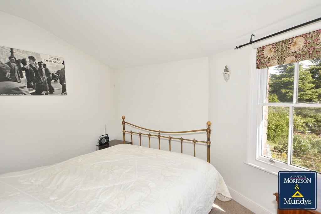 Bedroom 2 (2)