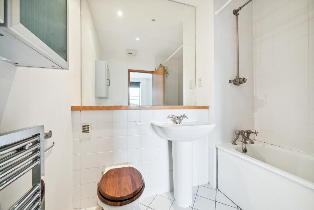 Flat 68, Chiswick Gr