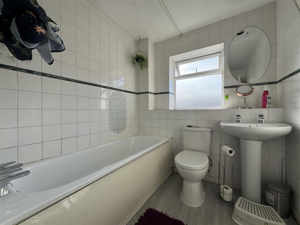 Photo 24-09-2025, 16 29 57.jpg