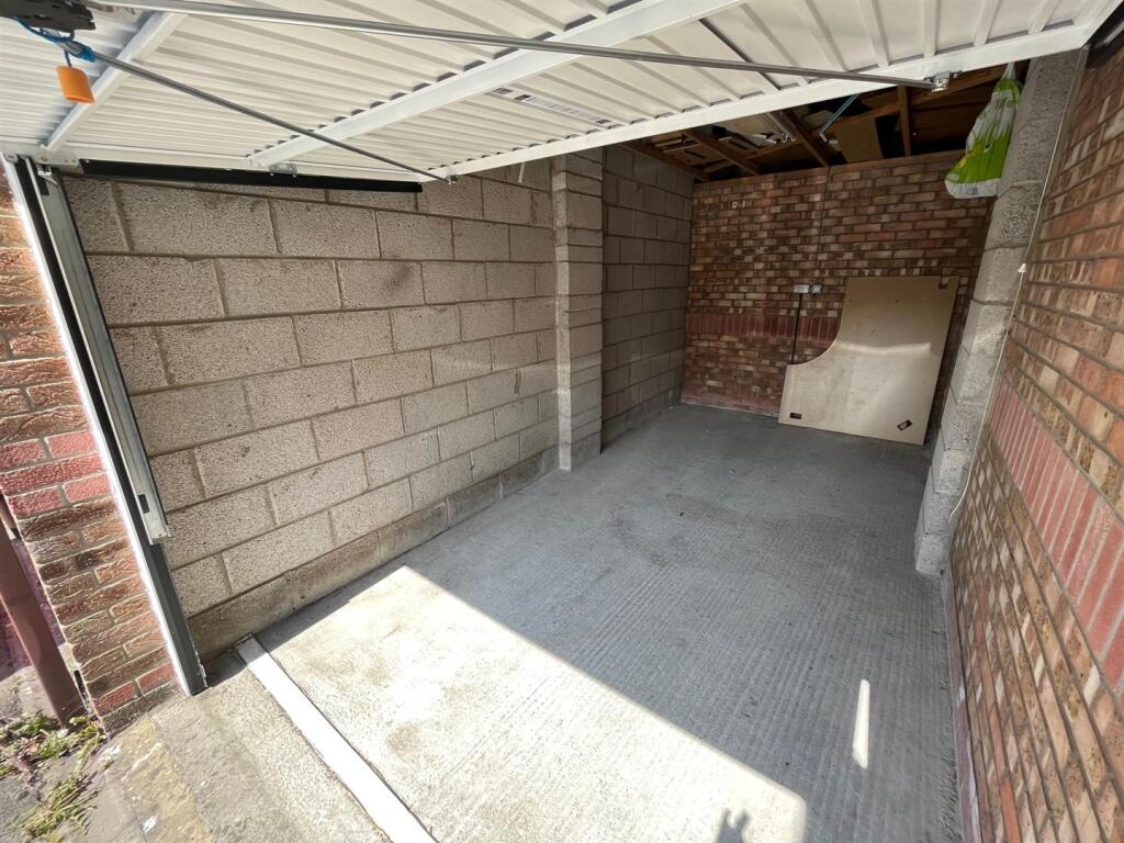 Garage Internal.jpg