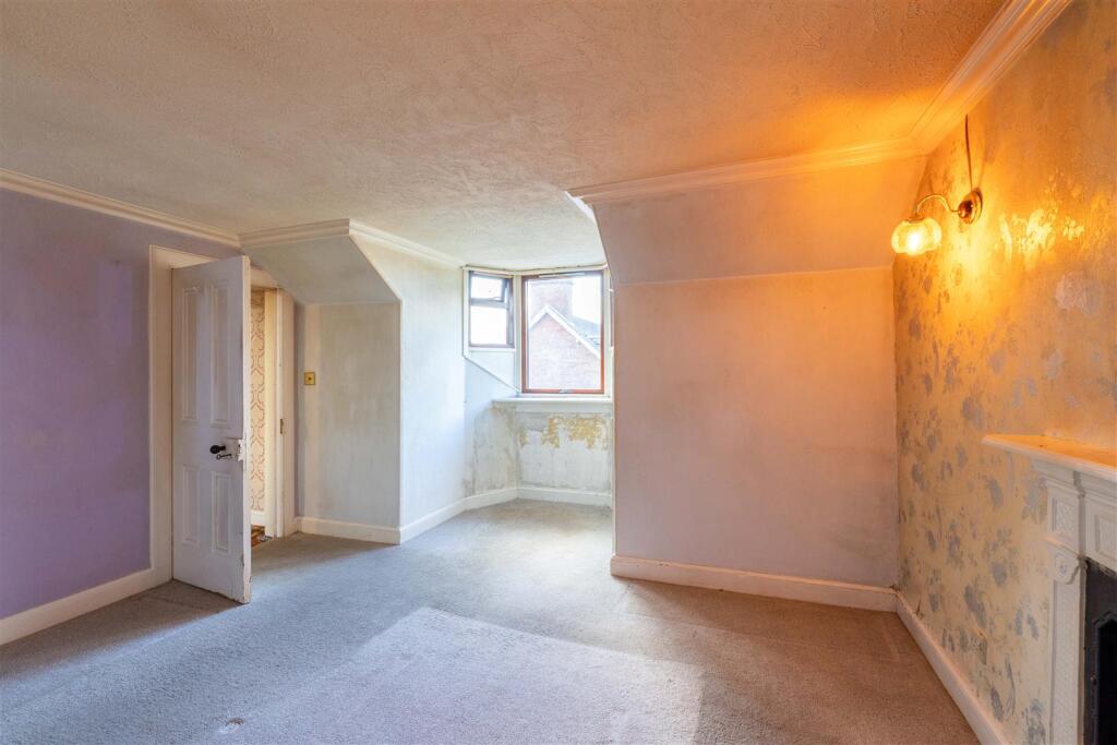 10 Cambridge Street Alyth - GR-3.jpg