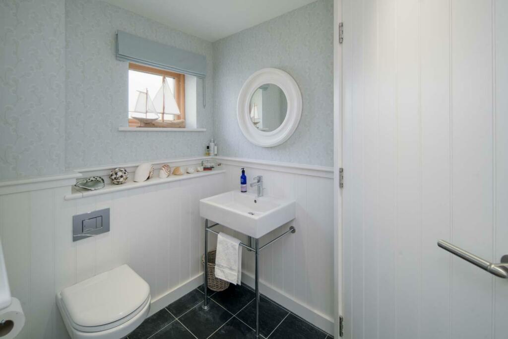 Bathroom.jpeg