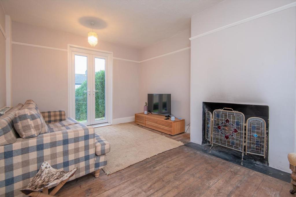 Living room.jpg