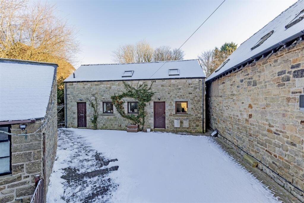 Front External-1.jpg