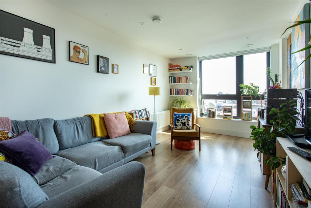 Kingsland High Street, E8