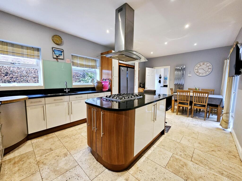 94b812aa-4bd3-45b4-81f4-39adffdc9edf