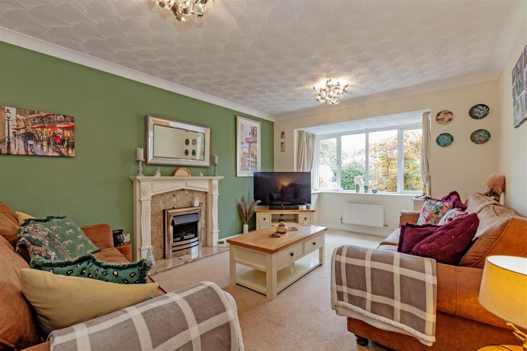 Reception Room-1.jpg