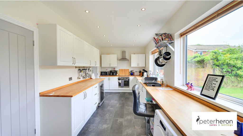 Breakfasting Kitchen