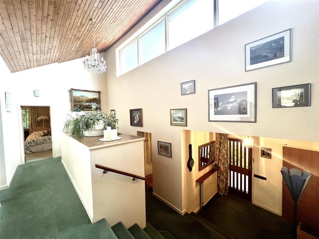 UPPER GROUND LEVEL