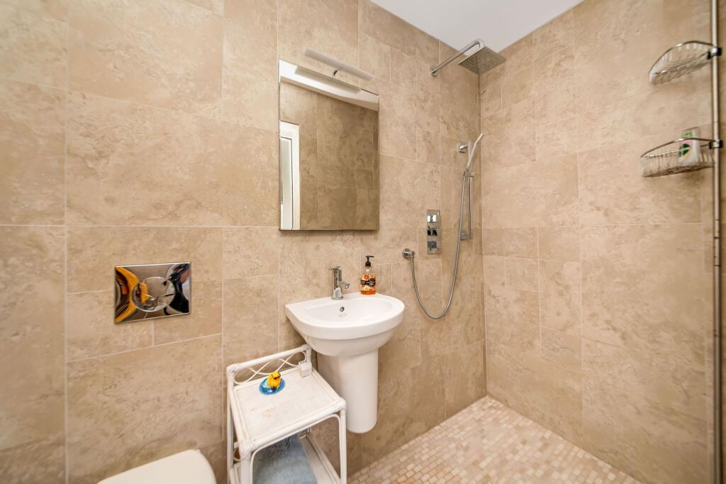 BEDROOM TWO EN-SUITE WET ROOM