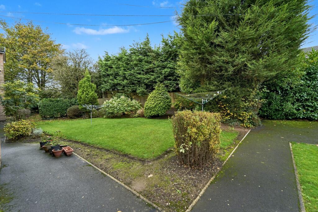 Flat 11, Lyndon House, 2 Conifer Drive, Birmingham B31 2HX