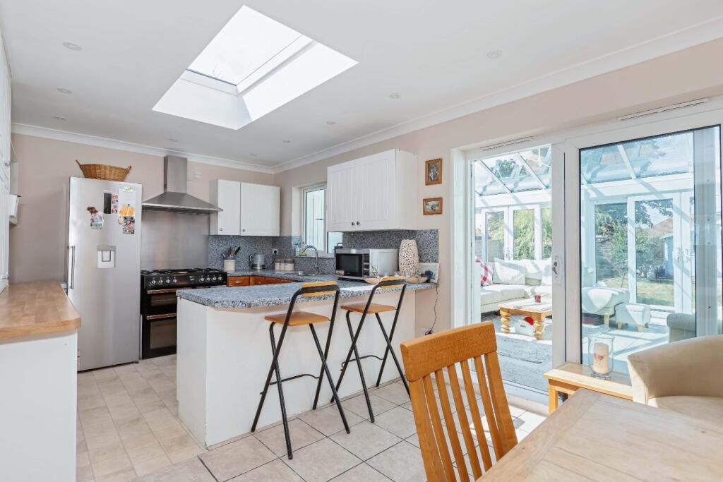 Bristol Avenue_18.jpg