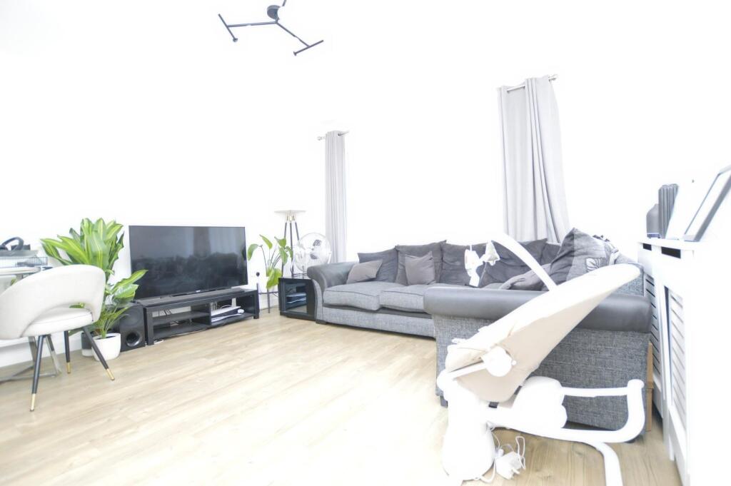 Open Plan Living, Dining Kitchen