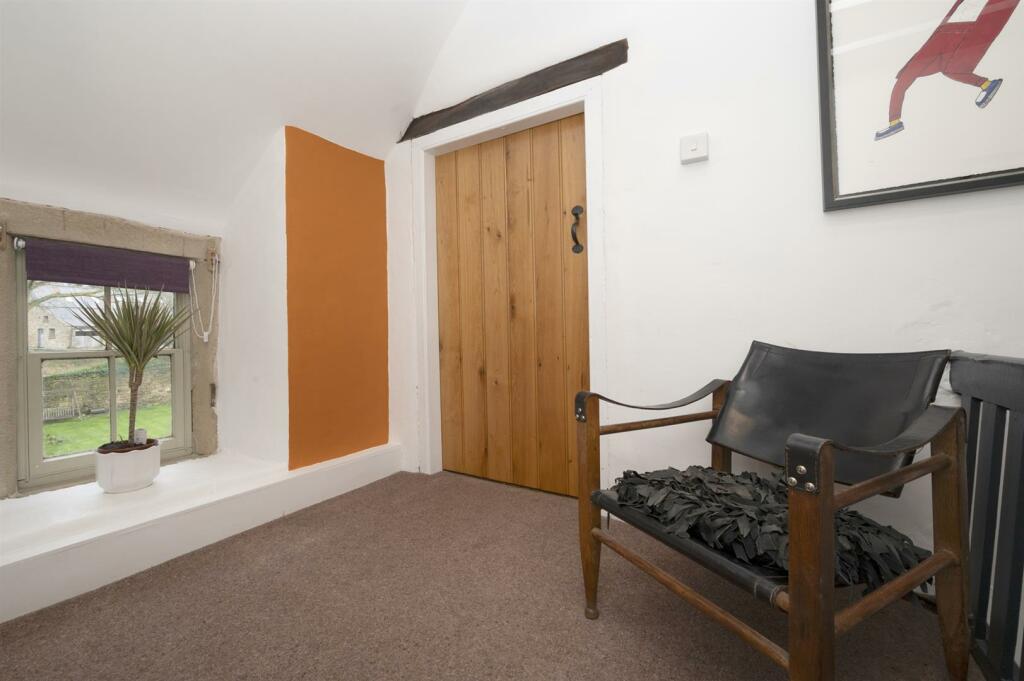 Second Floor landing.jpg