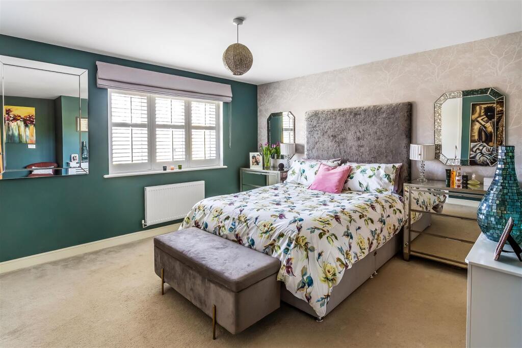 Main bedroom.jpg