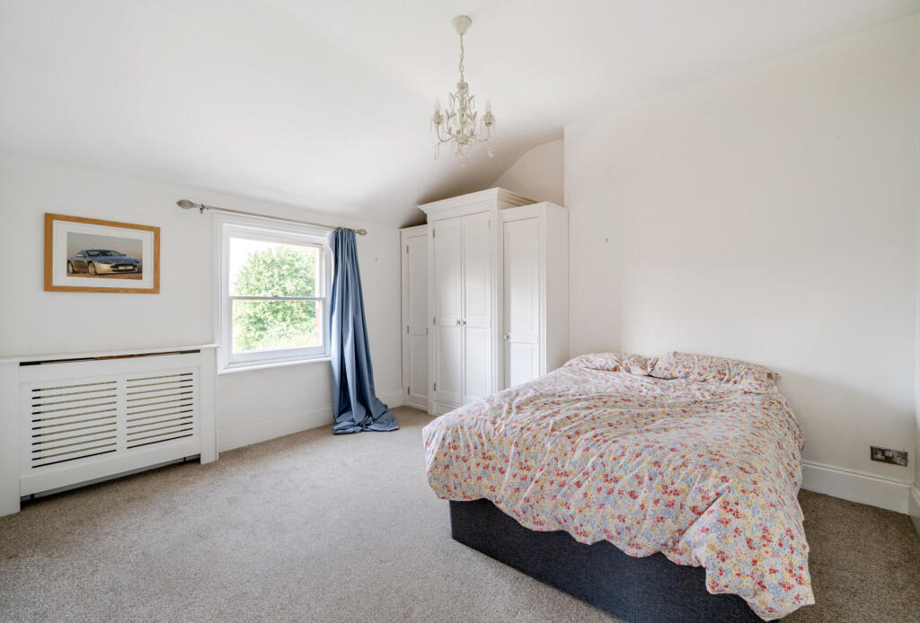 1320045-10-6874d9...