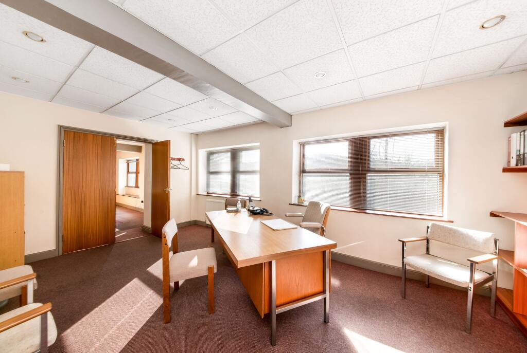 BOARDROOM OFFICE